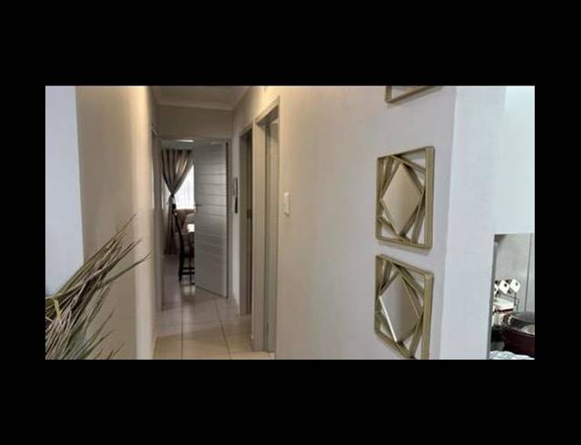 3 BEDROOM HOUSE FOR SALE IN SKY CITY